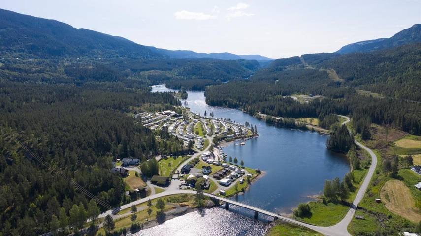 Camping for 6 personer, med hage og sauna i Innlandet