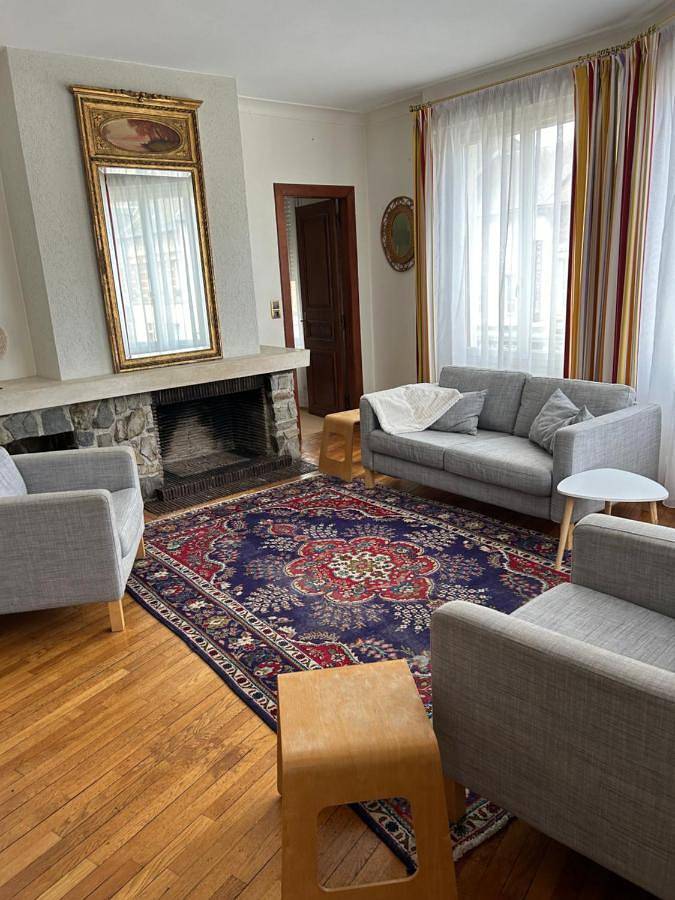 Appartement entier, Three-Bedroom Apartment in Aumale, Région de Dieppe