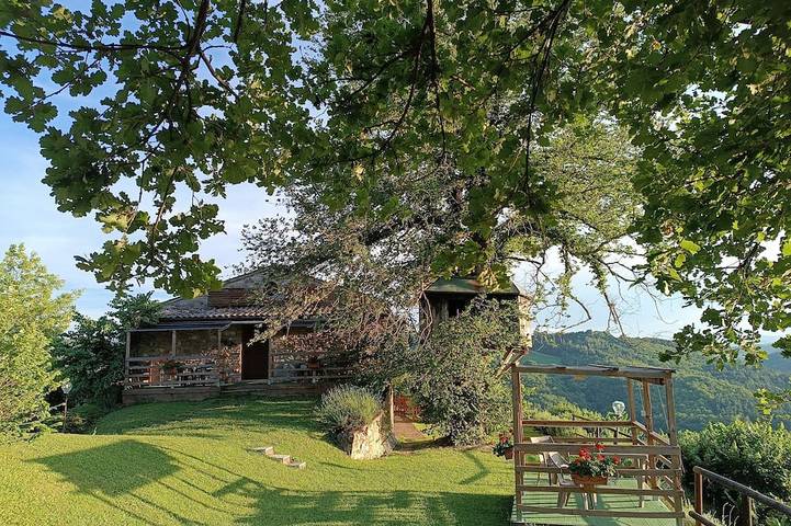 Ganze Wohnung, Apartment für Paare in einem Bauernhaus. Landhaus in Urbino. Panoramablick! in Urbino, Pesaro-Urbino