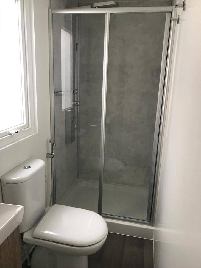 Camping pour 4 personnes, avec piscine ainsi que jacuzzi et jardin dans Lac Majeur (Italie) - 2