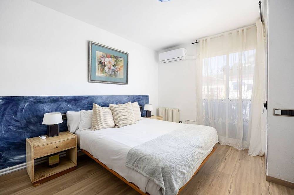 Apartamento entero, Casa a 5 minutos de la playa de Montgat in Montgat, Costa del Maresme