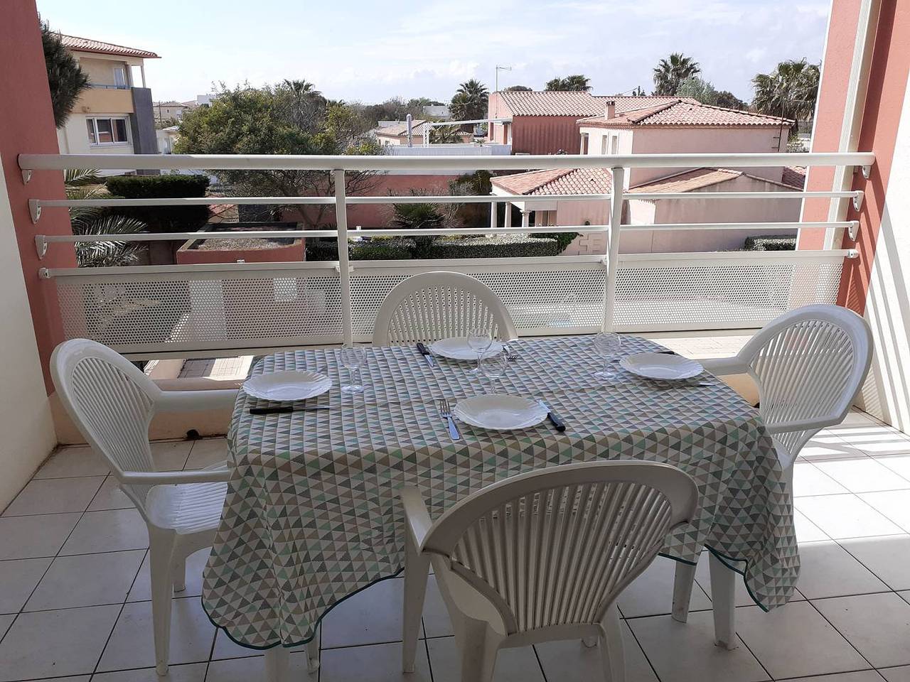 Appartement de vacances entier, 2 Pièces cabine bien équipé 6 couchages Rochelongue Cap D'Agde in Cap d'Agde, Agde