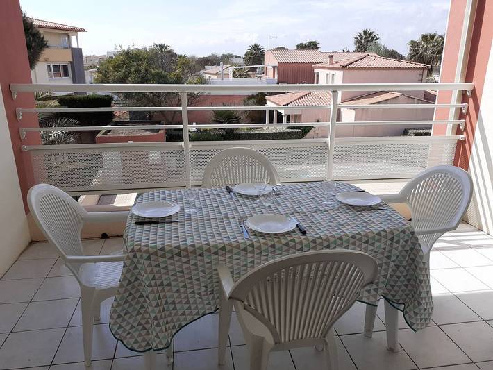 Appartement de vacances pour 6 personnes, avec Balcon ainsi que Terrasse et Piscine