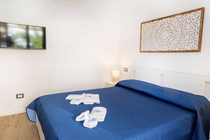 Ganze Wohnung, La Maison - Corfù Superior-Apartment in Meeresnähe in Paola, Tyrrhenische Küste Kalabrien