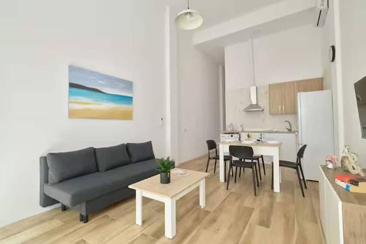 Holiday apartment for 6 people, with balcony - 1