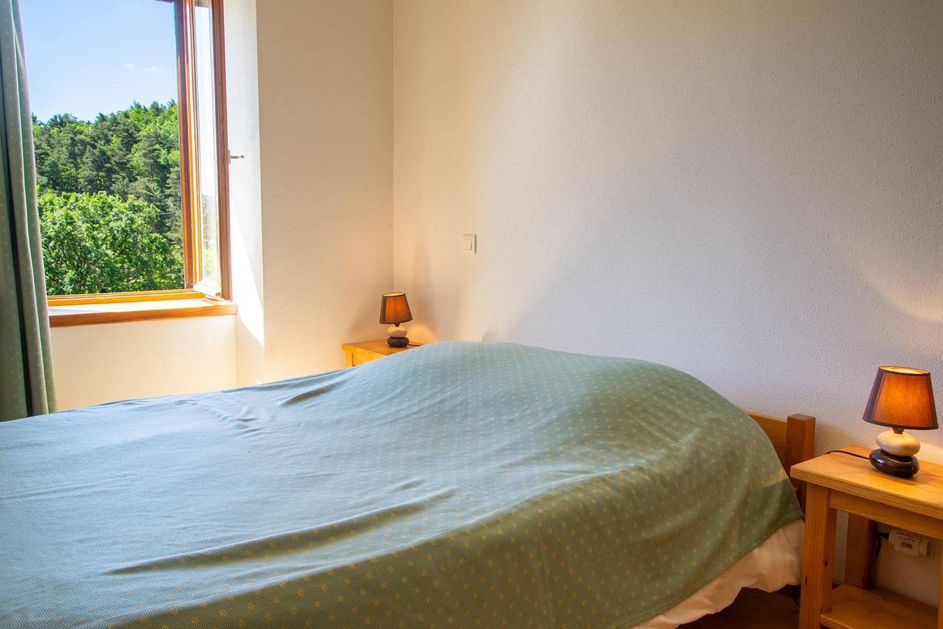 Le Clos Fleuri 4 personnes du Couvent in Saint-Georges-de-Lévéjac, Parc national des Cévennes