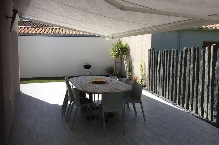 Location de vacances pour 10 personnes, avec Terrasse et Jardin dans Plage de la Boirie