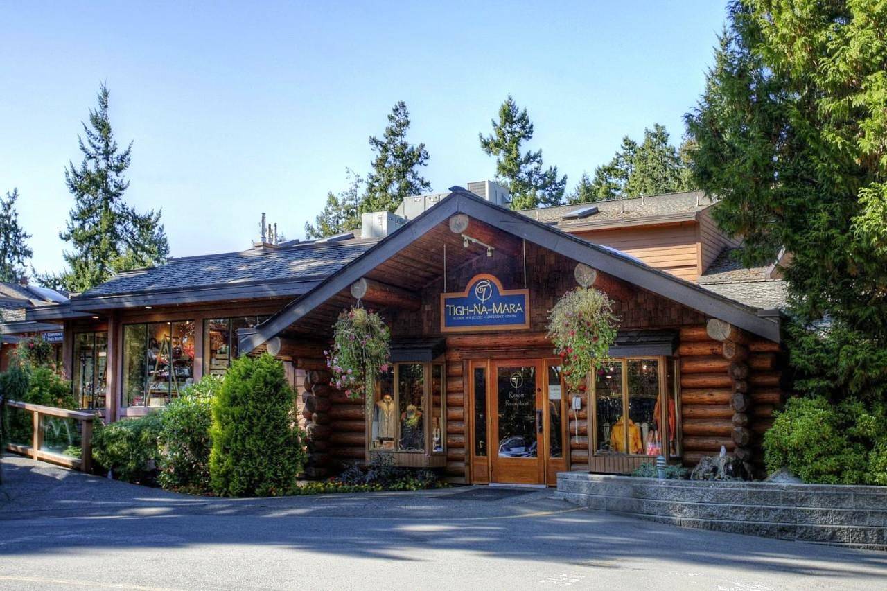 Tigh-Na-Mara Seaside Spa Resort in Parksville, Regional District of Nanaimo
