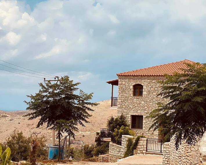 Maison d’hôte pour 3 personnes, avec Terrasse ainsi que Jardin et Piscine