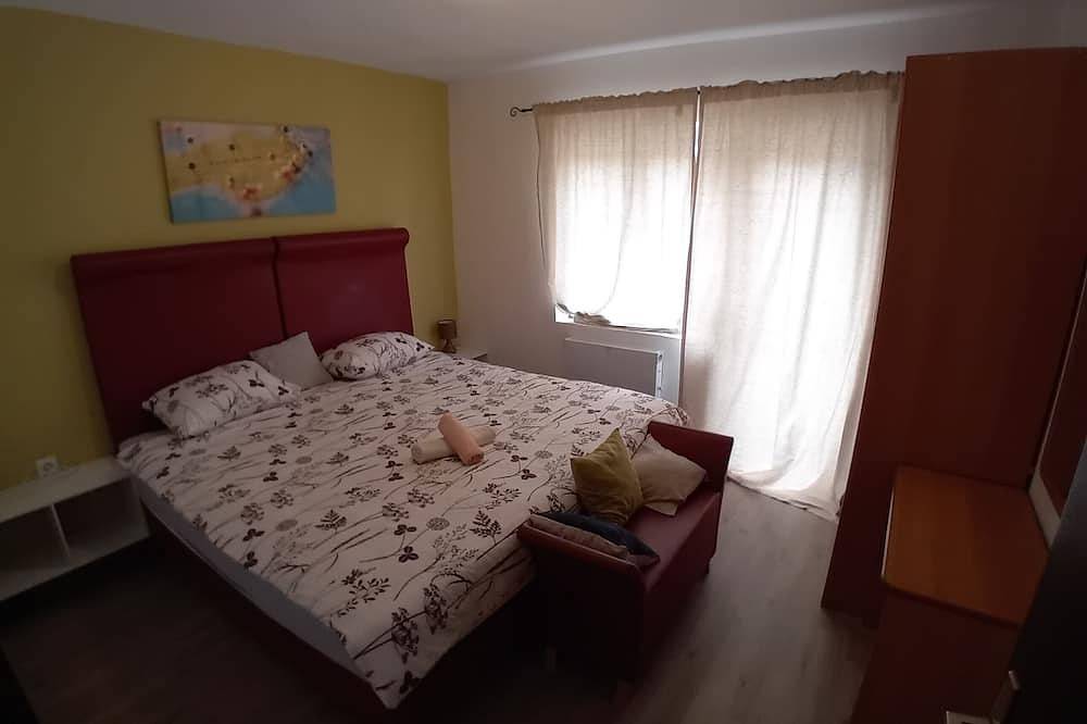 House  Ivano ,for 2-12 people , Holiday home in Rudanovac, Lacs de Plitvice