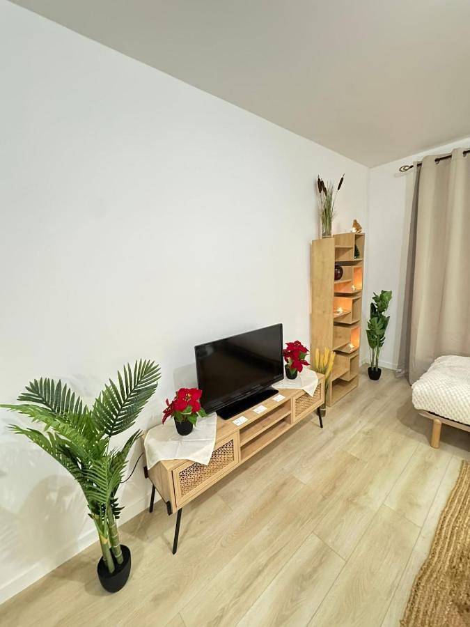 Appartement entier, Ravissant T2 à La Queue en Brie in La Queue-en-Brie, Val-de-Marne