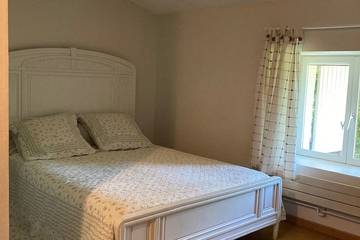 Gîte pour 13 Personnes dans Machézal, Région de Roanne, Photo 2