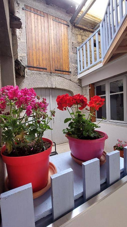 Gîte du portail fleuri in Sénergues, Aveyron