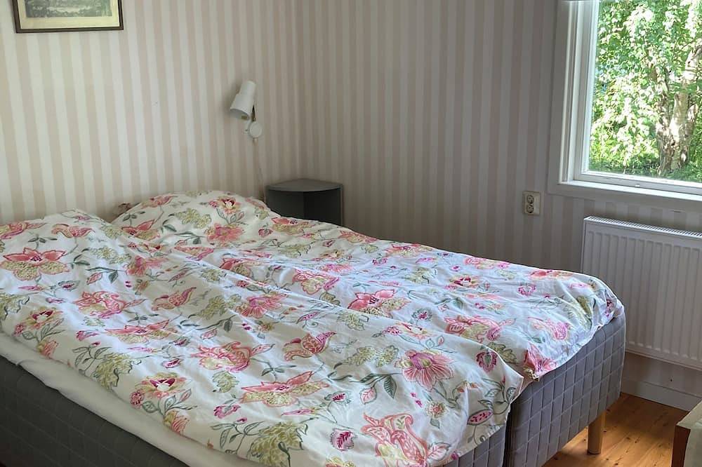 Charming house with oceanview on island close to Stockholm in Nacka, Stockholmer Schärengarten