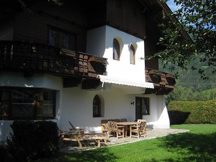 Ferienwohnung für 14 Personen, mit Balkon und Garten sowie Sauna in Ried im Zillertal