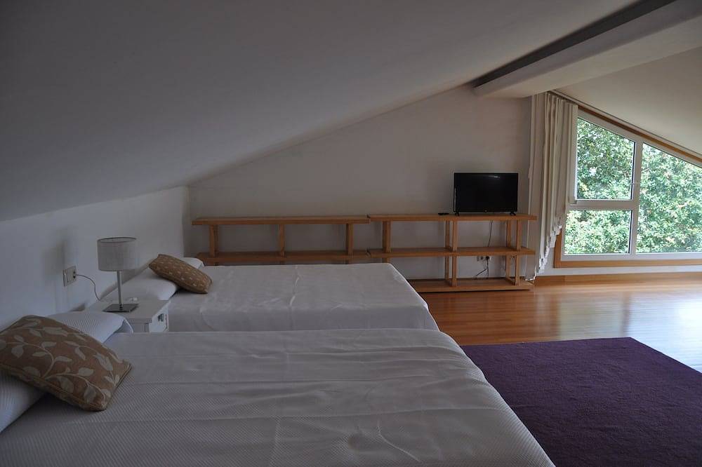Casa con Parcela y Preciosas Vistas a la Ría de Pontevedra in Marín, Rías Baixas