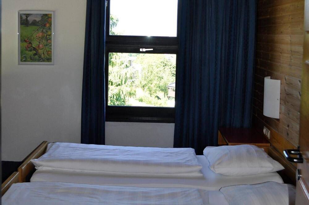 Amazing house/B&B with all amenities in a private area near the forest in Igls in Igls, Innsbruck