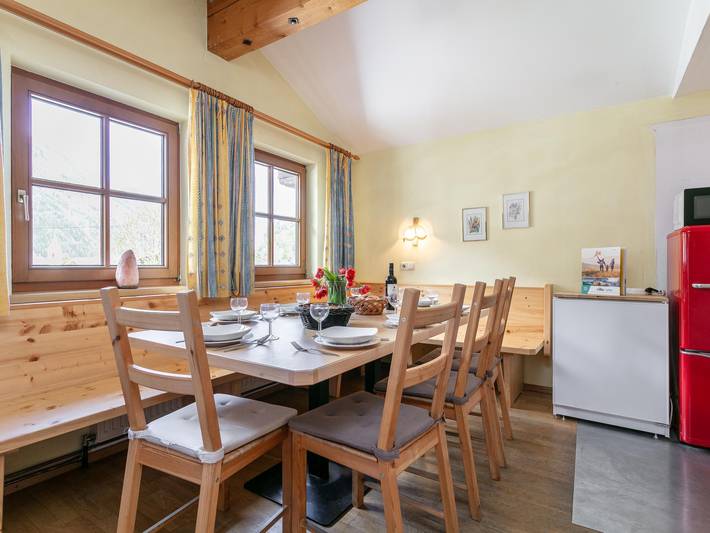 Gîte pour 8 personnes, avec balcon ainsi que jardin et sauna à Huben - 4