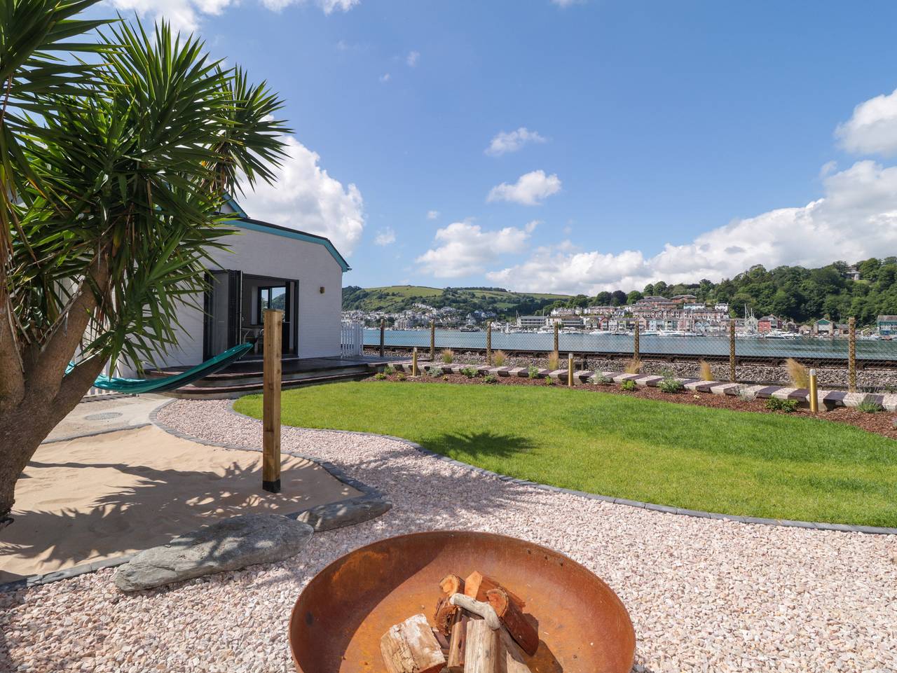 Britannia Crossings Cottage in Kingswear, Devon