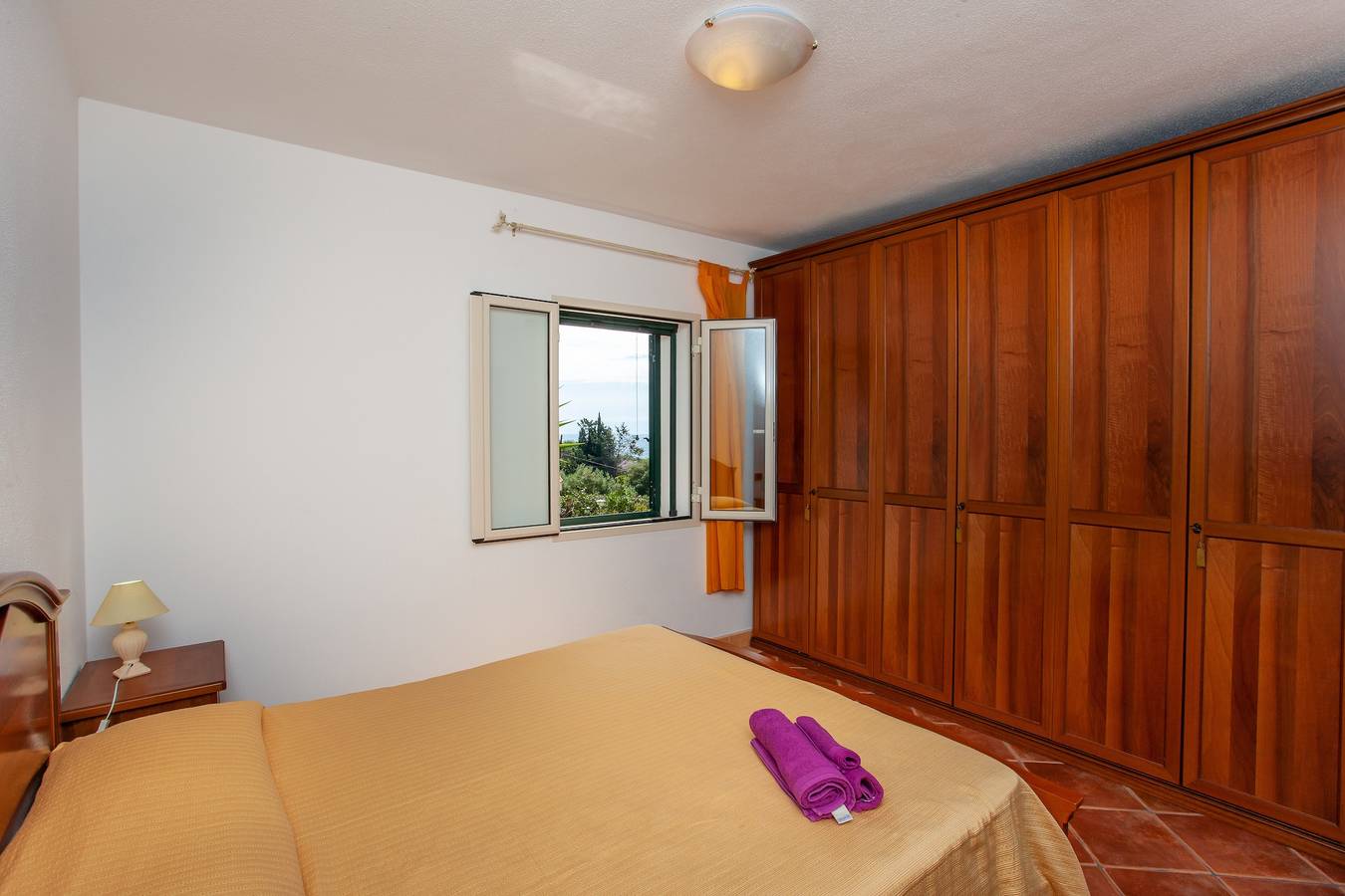 Ganze Wohnung, Apartment "Paguro" mit Meerblick, Garten und Wlan in Sas Linnas Siccas, Orosei
