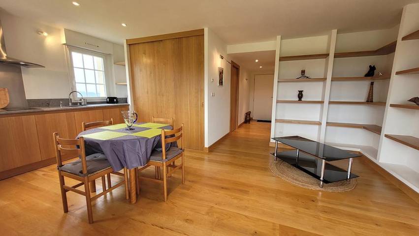 Gîte pour 2 personnes, avec vue et balcon dans Golf Country Club de Bigorre - 4