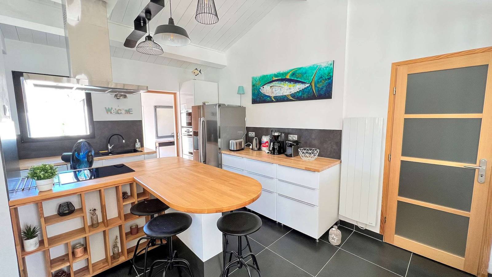 Appartement de vacances entier, Superbe villa avec piscine au cœur du village in La Flotte, Île de Ré