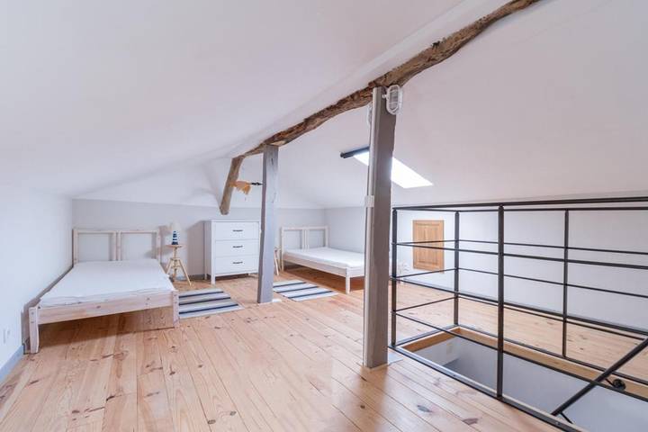 Chambre d’hôte pour 6 personnes, avec vue ainsi que piscine et jardin dans le Gers - 2