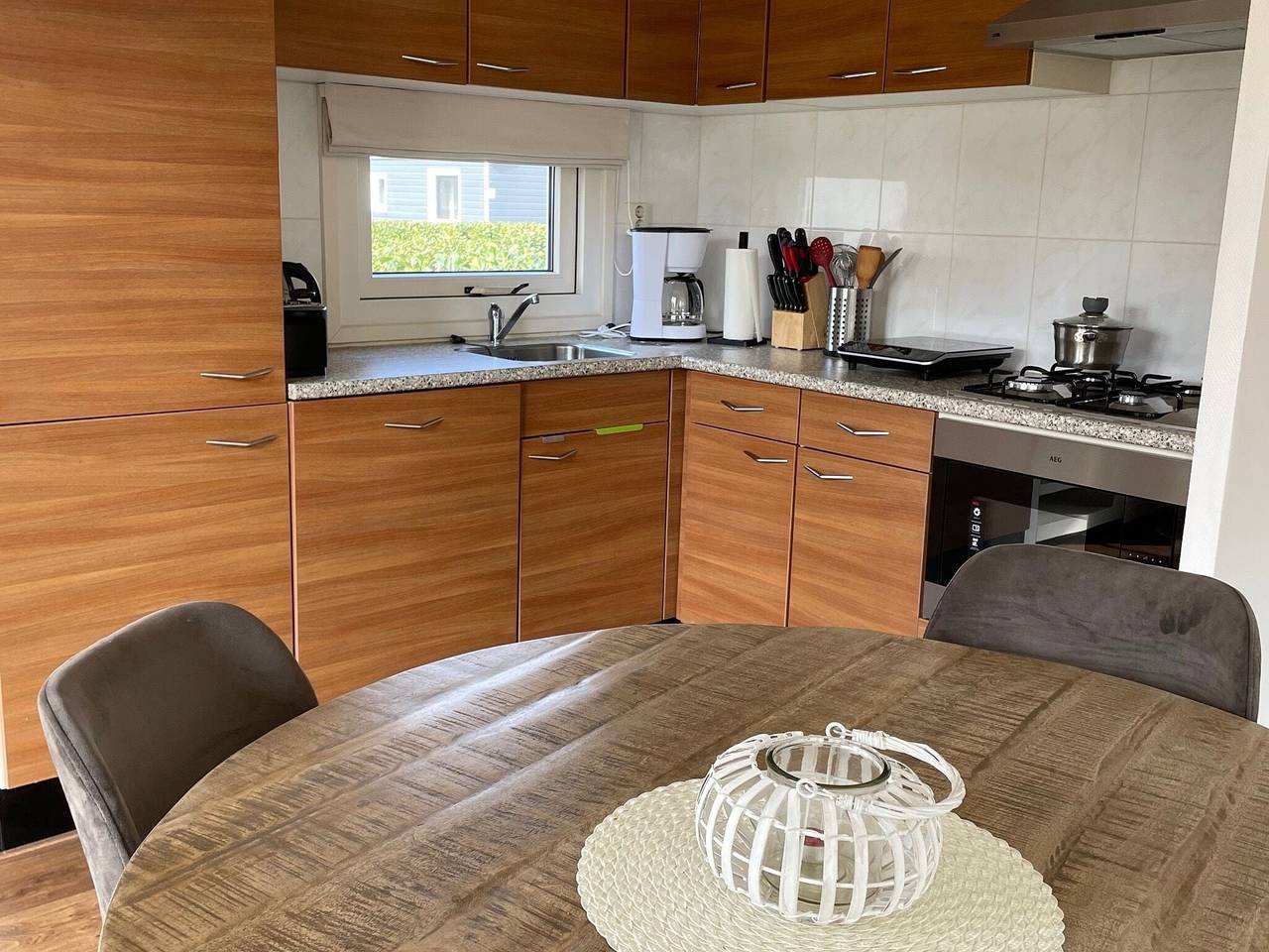 Chalet mit Geschirrspüler im Park in IJssel