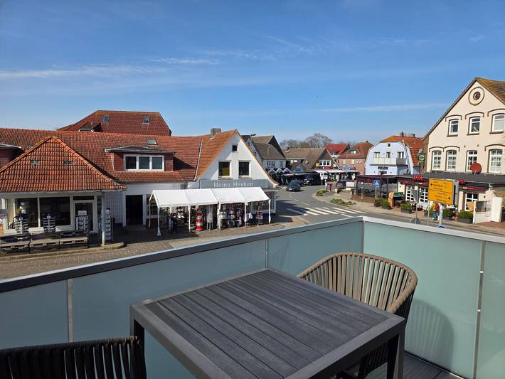 Ferienwohnung für 3 Personen, mit Balkon und Pool in Carolinensiel - 2