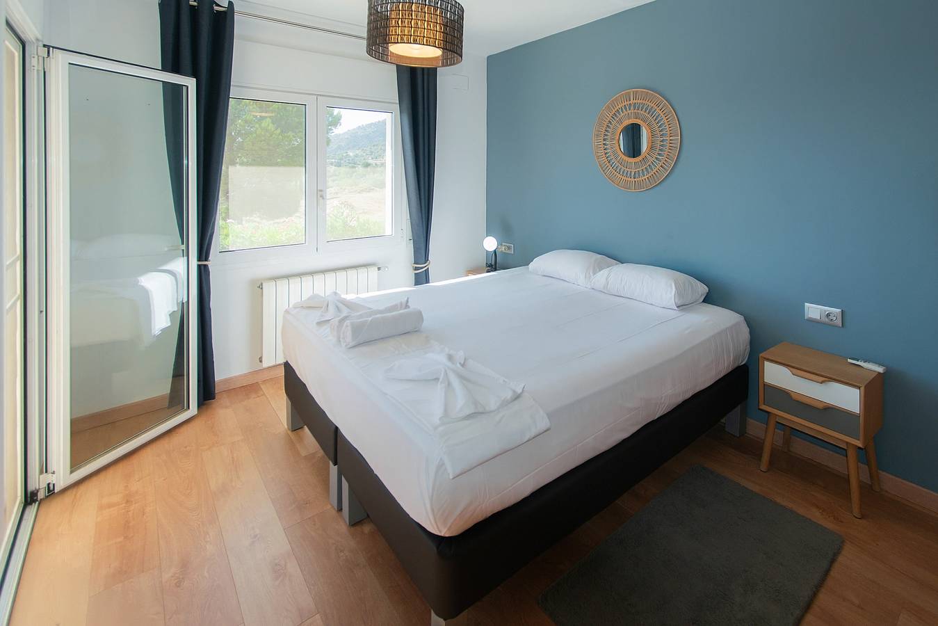 Welcs Villa 278 Emp con piscina y vista panorámica in Palau-saverdera, Oberampurien
