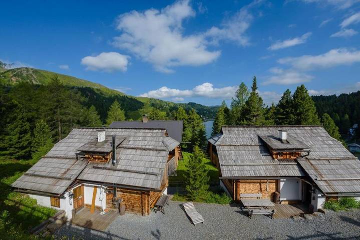 Hütte für 9 Personen, mit Balkon und Terrasse sowie Seeblick und Ausblick in Turrach