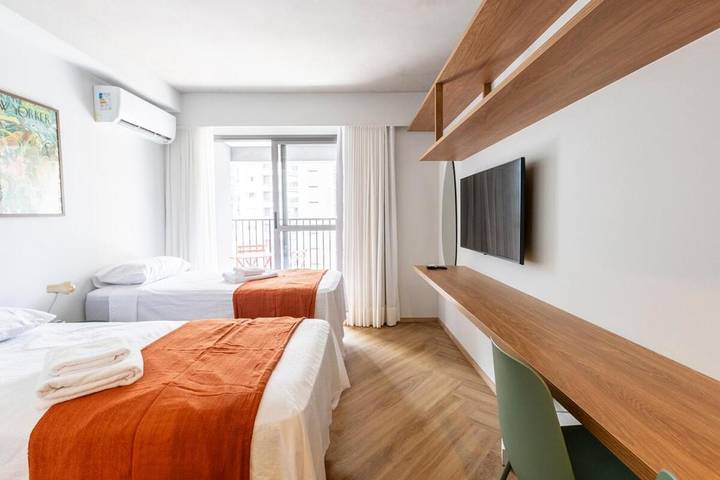 Casas e apartamentos de temporada para 3 pessoas, com terraço e vista e ainda piscina em Jabaquara