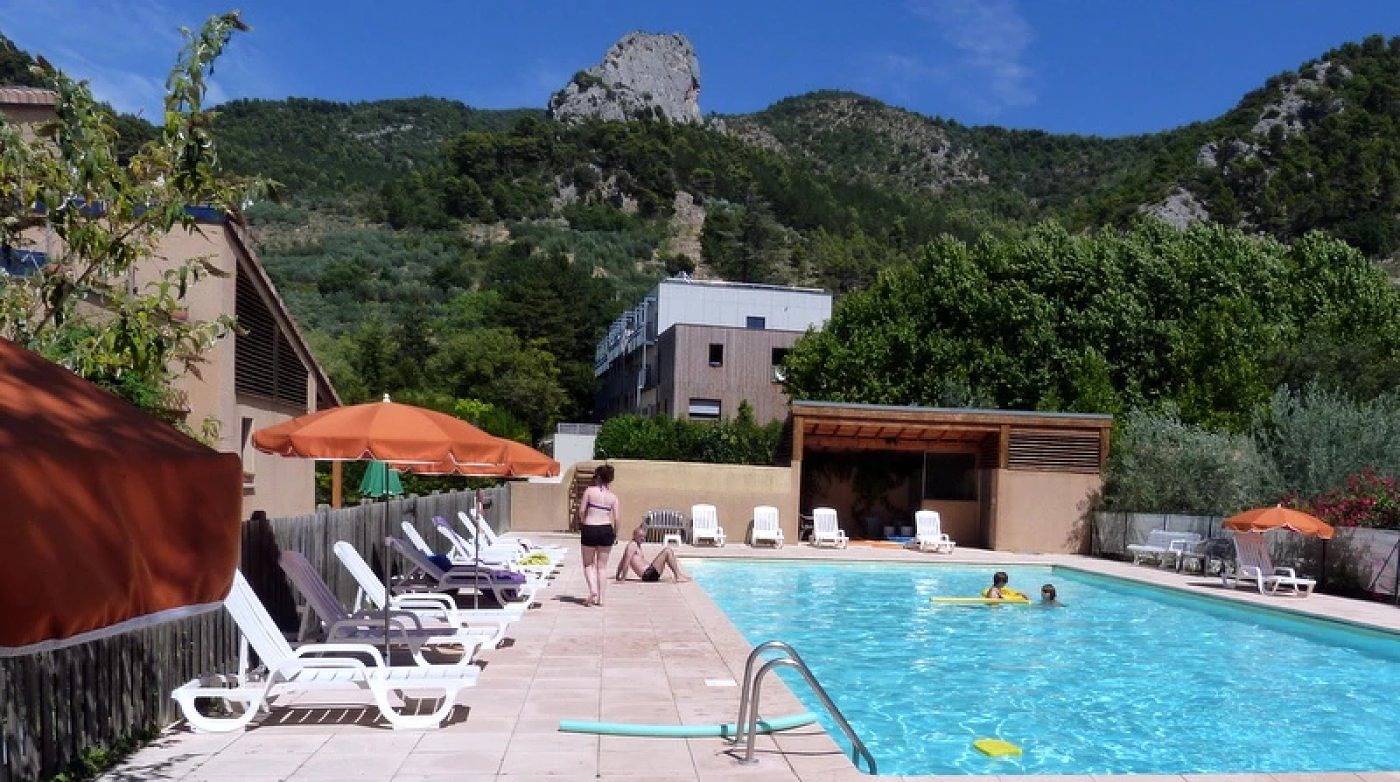 Chalet 3 étoiles - Piscine  - cbgcaic in Buis-les-Baronnies, Región de Nyons