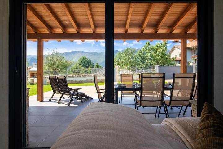 Chalet para 6 personas, con Balcón y Terraza además de Jardín y Vistas en Llanes - 2