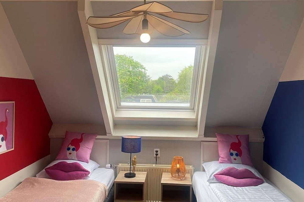 Appartement met tuin op het westen 4 personen. Egmond, Strand, Alkmaar in Egmond Binnen, Alkmaar & Surroundings
