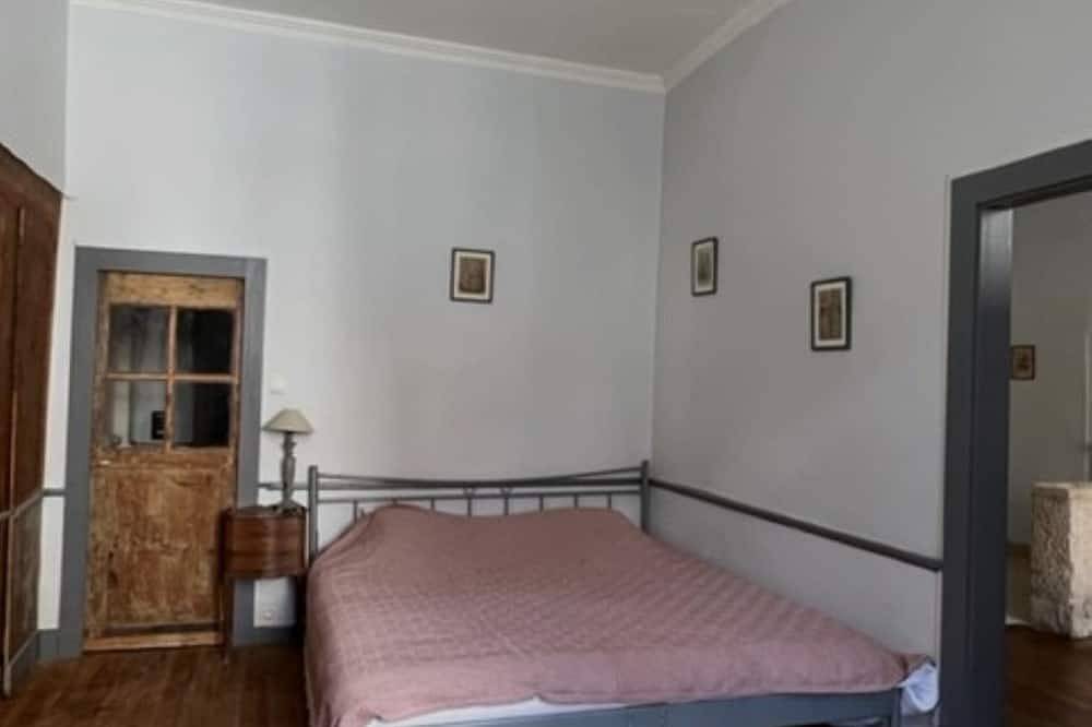 Appartement entier, Appartement dans un Hôtel Particulier Renaissance in Pesmes, Haute-Saône