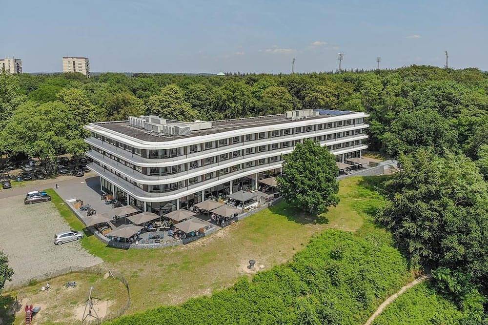 Tranquil Stay w/ Wellness Amenities & Scenic Views | Onsite Dining in Wageningen, Hoge Veluwe