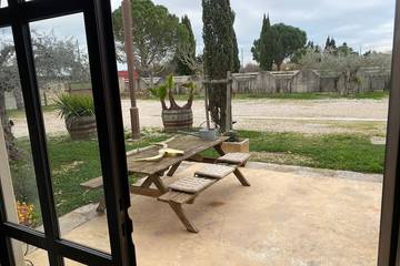 Chambre d’hôte pour 4 personnes, avec jardin à Fourques