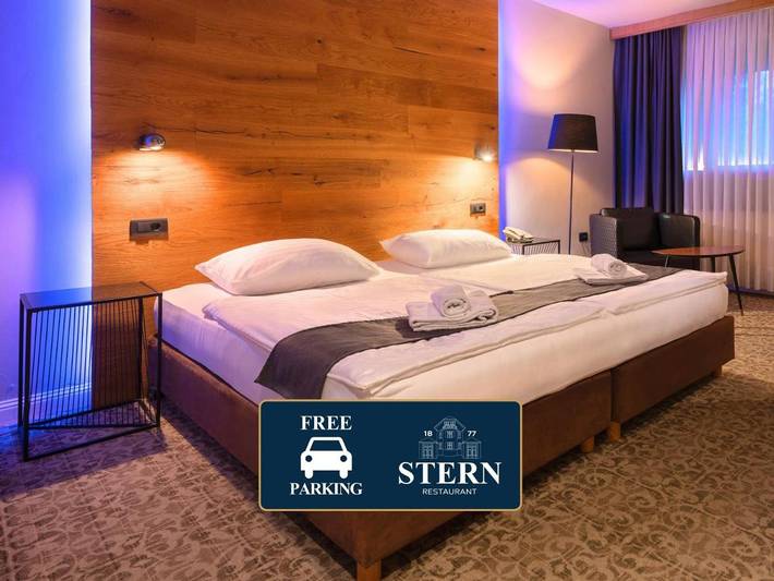 Hôtel pour 5 personnes, avec bassin pour enfant ainsi que jardin et piscine