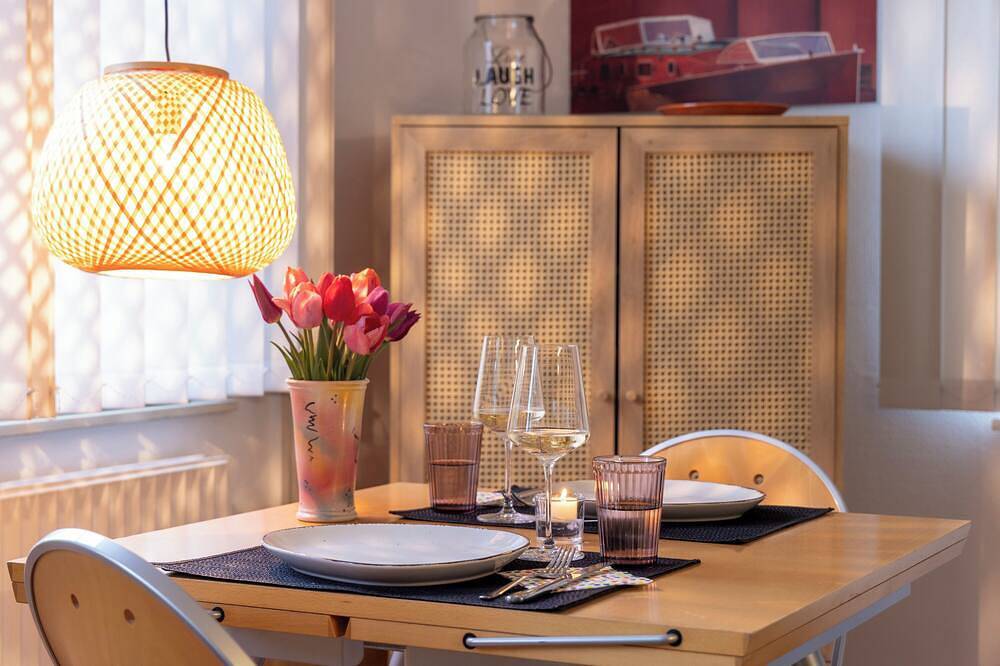 Ganze Wohnung, Ferienwohnung, auch mit Hund, in Stade. Zwischen Hamburg, Bremen und Cuxhaven in Stade, Cuxland