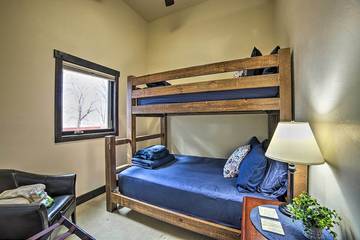 Vacation Home for 15 Guests in Moab, Arches National Park, Picture 1