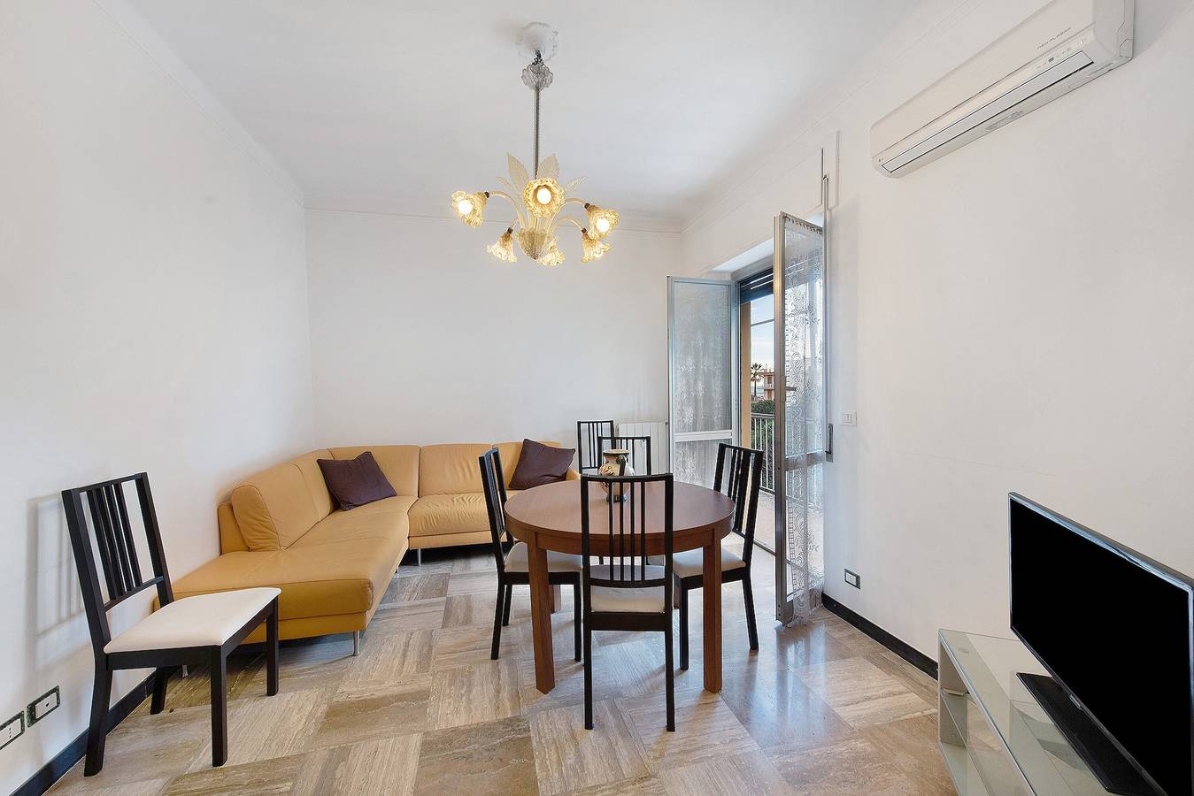 Appartamento intero, Appartamento 'Pegli Quartiere Giardino' con Vista Mare, Wi-Fi e Aria Condizionata in Ponente (Genova), Genoa