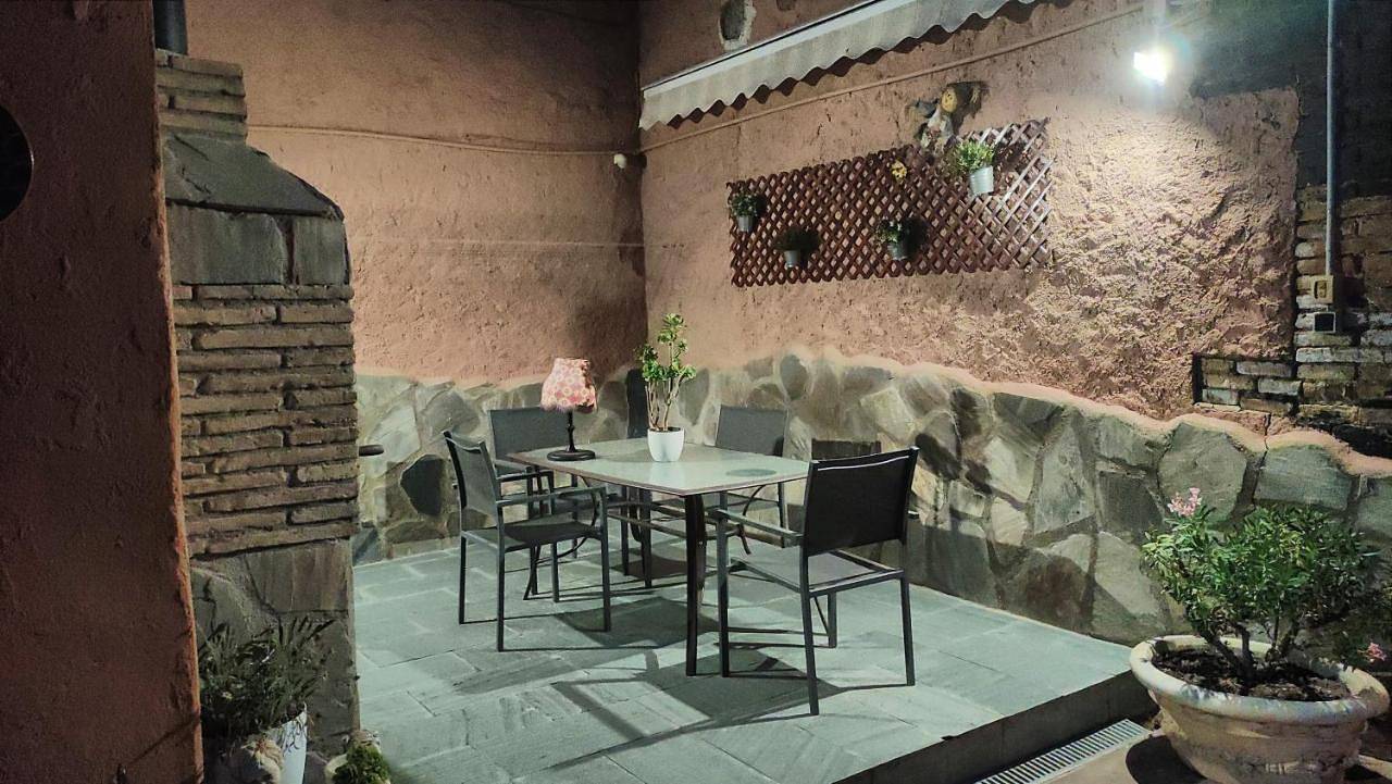 Four-Bedroom House in Alcalá de Ebro, Provincia de Zaragoza
