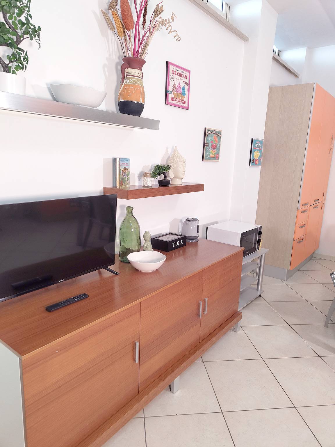 Apartamento entero, Spazioso Trilocale fronte mare - Spazio 171 in Miramare, Provincia de Rimini