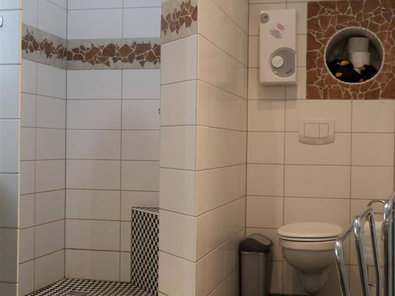 Ganze Ferienwohnung, Fewo Faber - Fewo, Dusche, Wc in Neustadt-Stadtmitte, Neustadt an der Weinstraße