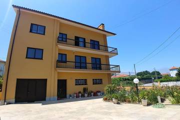 Gîte pour 2 personnes, avec jardin dans Venade