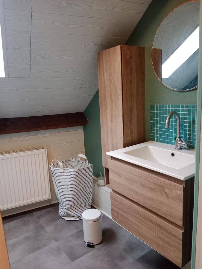 Double Room with Private Bathroom in Bayeux, Région de Bayeux