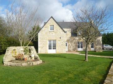 Gîte pour 6 personnes, avec terrasse et jardin à Fresville