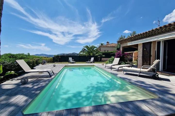 Villa pour 8 personnes, avec piscine à Mandelieu-la-Napoule