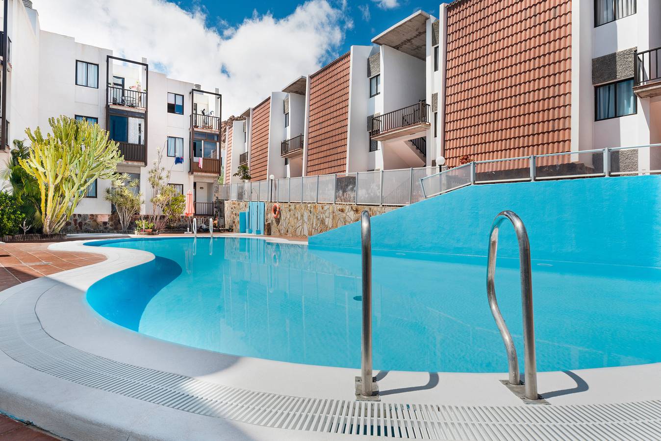 Entire apartment, Apartment 'Sol Dorado' with Shared Pool, Private Terrace and Wi-Fi in La Trinchera, La Gomera